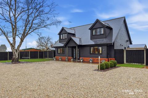 4 bed property, in Little Wakering Road, £750,000
