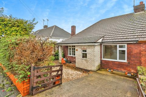 2 bed property, in Argyle Street, £100,000