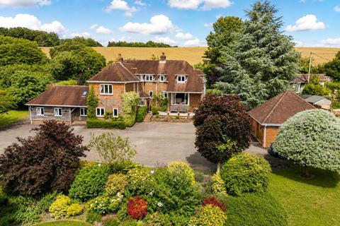6 bed property, in Rockbourne, £1,450,000