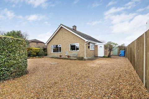 3 bed property, in Black Horse Drove, £325,000