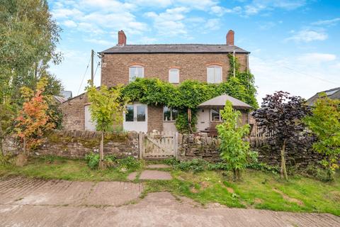5 bed property, in Garway, £795,000