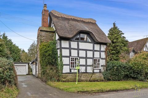 4 bed property, in Evesham WR11, £500,000