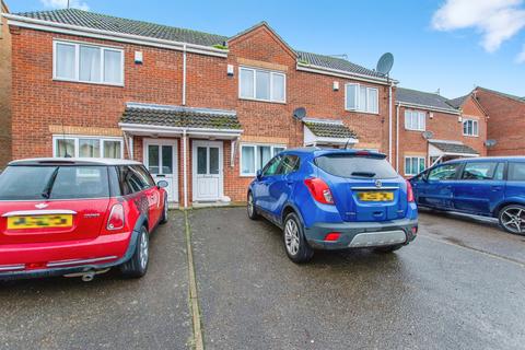 2 bed property, in Tindall Close, £140,000