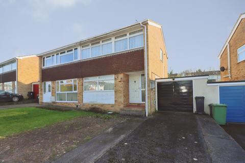 3 bed property, in Avon Way, £275,000
