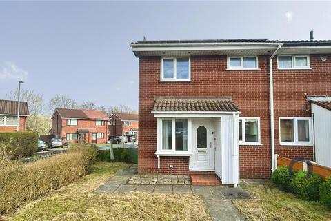 1 bed property, in Croxton Avenue, £100,000