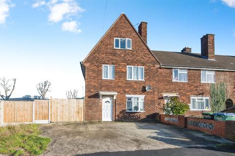 4 bed property, in Great Arthur Street, £300,000
