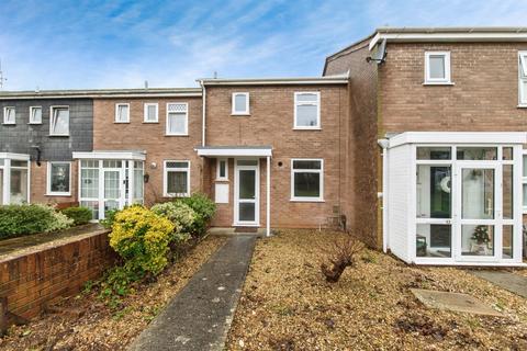 3 bed property, in Mortimer Court, £260,000