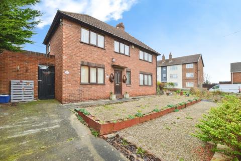 2 bed property, in Gilpin Road, £90,000