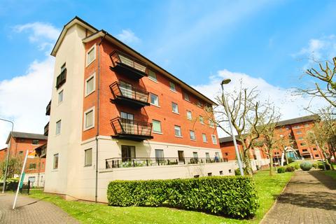 1 bed property, in Henke Court, £120,000