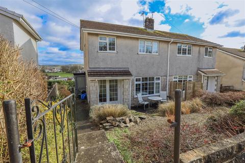 3 bed property, in Geraints Way, £375,000
