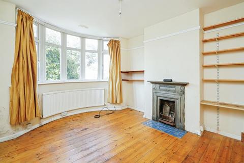 3 bed property, in Marston Road, £475,000