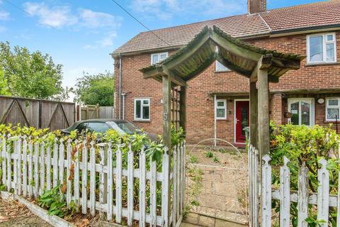 3 bed property, in Trafford Estate, £190,000