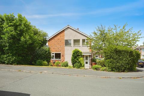 3 bed property, in Ashdene Drive, £230,000