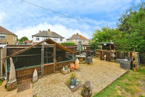 3 bed property, in Lynn Road, £240,000