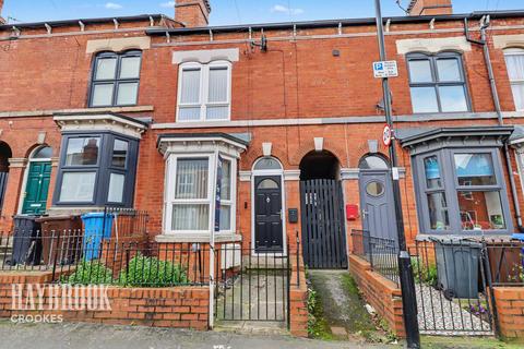 3 bed property, in Sharrow Street, £230,000