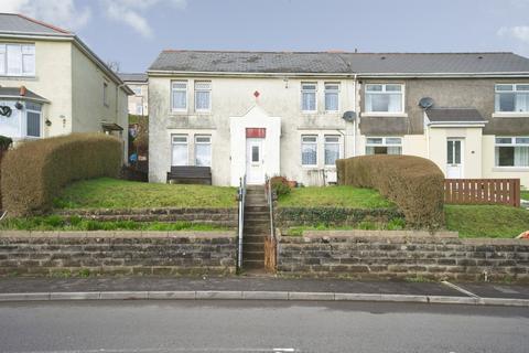 3 bed property, in Heol Pantyrawel, £140,000