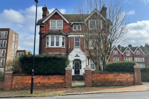 Land, in Granville Road, £875,000