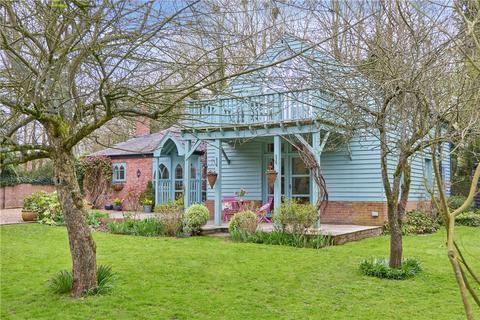 4 bed property, in Dullingham Ley, £995,000