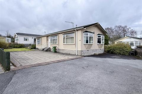 2 bed property, in Pleasant View Park, £95,000
