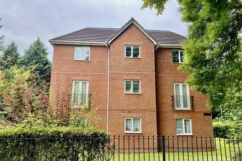 2 bed property, in Haunch Lane, £125,000