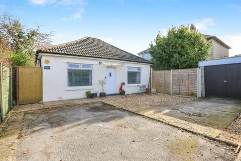 2 bed property, in Ridley Road, £360,000