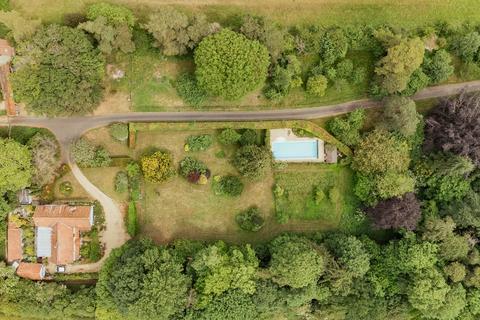 6 bed property, in Substantial Property with Generous Accommodation in Swaffham, £700,000
