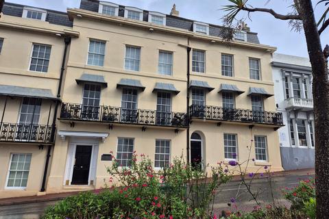 1 bed property, in Beacon Terrace, £140,000