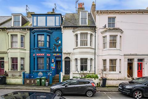 3 bed property, in Meeching Road, £340,000