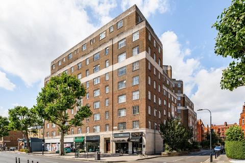 1 bed property, in Hamlet Gardens, £280,000