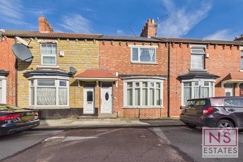 2 bed property, in Gresham Road, £90,000