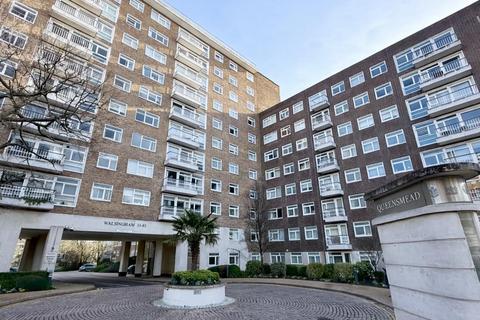 2 bed property, in Walsingham, £850,000