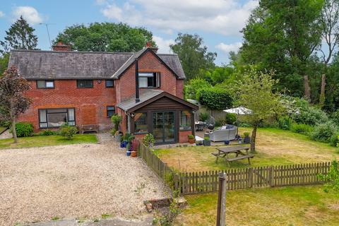 3 bed property, in Mill Lane, £610,000