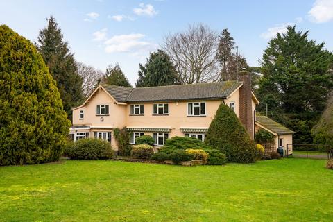 5 bed property, in Frogge Street, £1,250,000