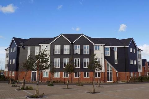 2 bed property, in Castle Drive, £198,000