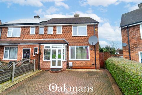 3 bed property, in Heath Gardens, £365,000