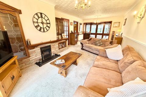3 bed property, in St. Georges Road, £334,500