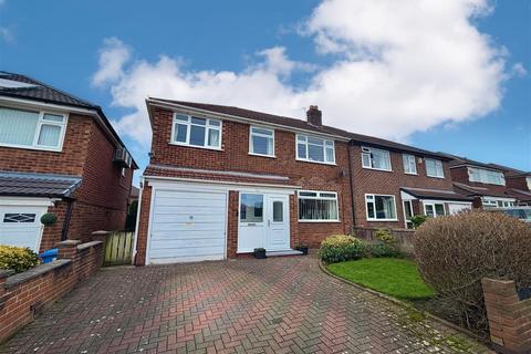 4 bed property, in Buckfast Road, £480,000