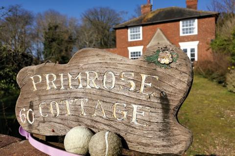 4 bed property, in Coast Road West Mersea, £800,000