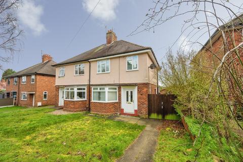 3 bed property, in Caslon Crescent, £190,000
