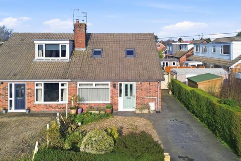 3 bed property, in Cherry Wood Crescent, £365,000