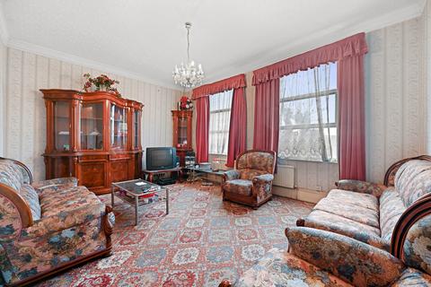 4 bed property, in Manor Park Road, £1,000,000