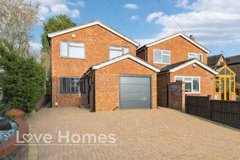 4 bed property, in George Street, £550,000