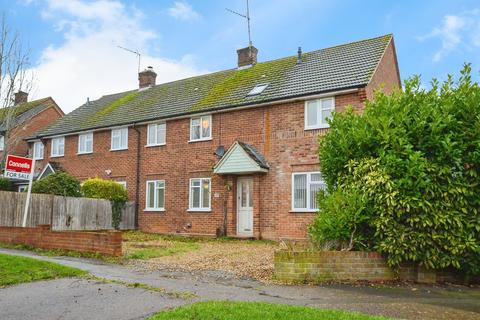 5 bed property, in Crabtree Lane, £830,000
