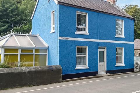 2 bed property, in Synod Inn, £365,000