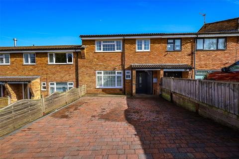 3 bed property, in Inwood Road, £375,000