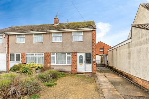 3 bed property, in Durville Road, £350,000