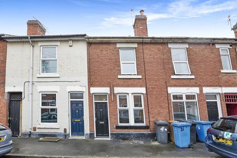 4 bed property, in Jackson Street, £171,000