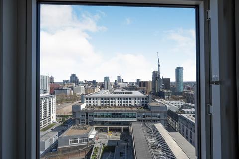 1 bed property, in Wharfside Street, £115,000