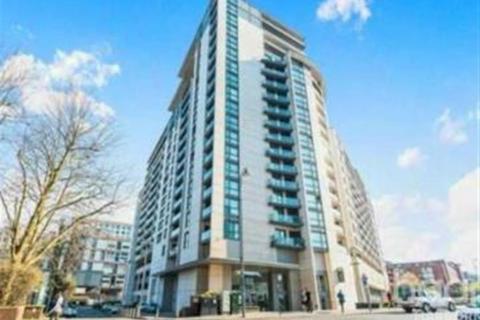2 bed property, in Holliday Street, £180,000