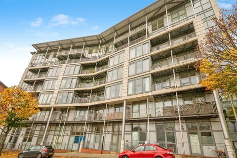 2 bed property, in Longleat Avenue, £210,000
